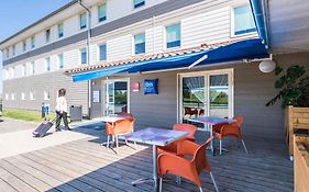 ibis budget Amberieu en Bugey/Chateau Gaillard A42